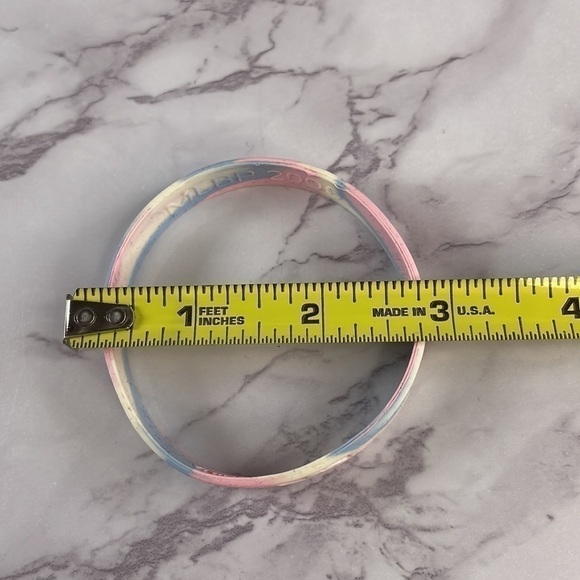 Giants Bracelet - Picture 2 of 5